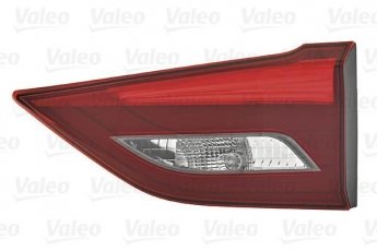 Купити 047042 Valeo Задні ліхтарі Avensis