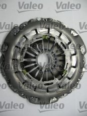 Купити 826657 Valeo Комплект зчеплення Мерседес 203 C 200 Kompressor
