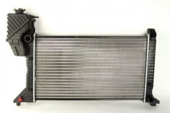 Купити D7M004TT THERMOTEC Радіатор охолодження двигуна Спрінтер (901, 902, 903) (2.3, 2.9)