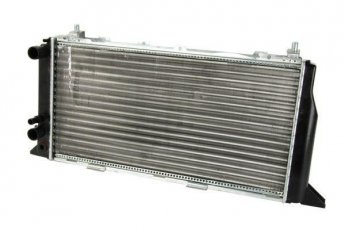 Купити D7A020TT THERMOTEC Радіатор охолодження двигуна Ауді 80 (1.6, 1.8, 1.9, 2.0)