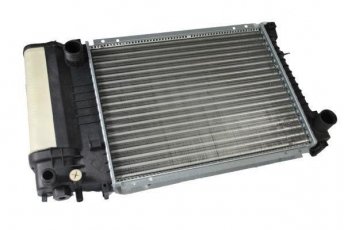 Купити D7B001TT THERMOTEC Радіатор охолодження двигуна БМВ Е34 (1.8, 2.0, 2.5)