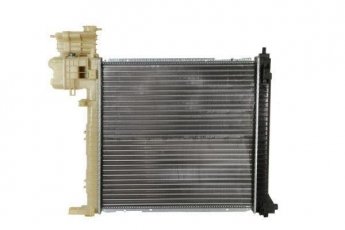 Купить D7M014TT THERMOTEC Радиатор охлаждения двигателя Vito 638 (2.0, 2.1, 2.2, 2.3, 2.8)