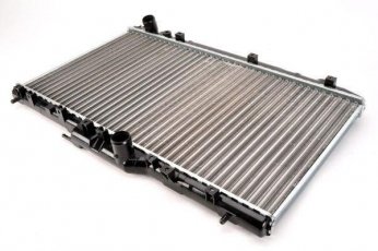 Купить D72035TT THERMOTEC Радиатор охлаждения двигателя Avensis T22 (2.0 D, 2.0 D-4D)