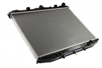 Купить D71013TT THERMOTEC Радиатор охлаждения двигателя Terrano 2.4 i 12V 4WD