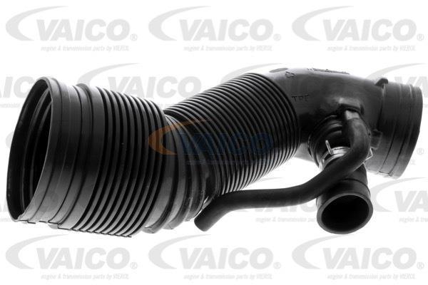 Купити V10-2268 VAICO Патрубок повітряного фільтра Ауді