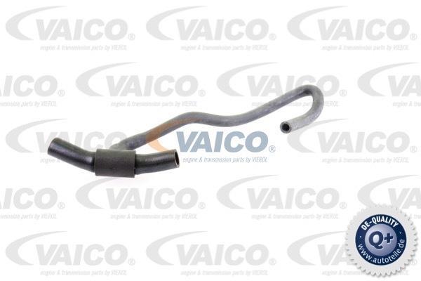 Купить V10-0025 VAICO Патрубок радиатора Polo (1.3, 1.3 KAT)