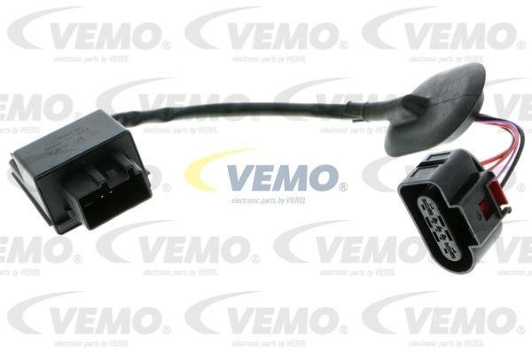 Купить V15-71-0060 VEMO Реле топливного насоса Шкода