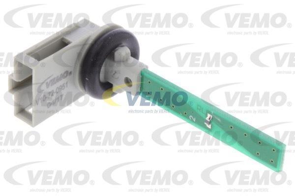 Купить V10-72-0951 VEMO - Датчик, внутренняя температура