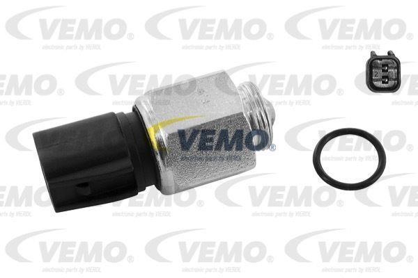 Купить V25-73-0008 VEMO Датчик заднего хода Mazda 3 (BK, BL) (1.6 DI Turbo, 1.6 MZR CD)
