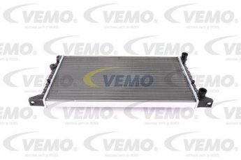 Купити V15-60-5055 VEMO Радіатор охолодження двигуна