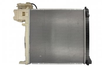 Радіатор охолодження двигуна 62561A Nissens фото 2