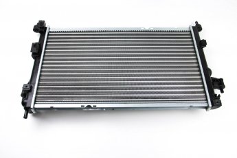 Купити BSG 65-520-010 BSG Радіатор охолодження двигуна Корса С (1.3 CDTI, 1.3 CDTI 16V, 1.7 CDTI)