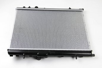 Купить BSG 70-520-001 BSG Радиатор охлаждения двигателя Пежо 206 (1.1, 1.4, 1.6, 1.9, 2.0)