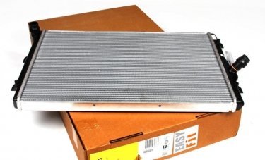 Купить 53425 NRF Радиатор охлаждения двигателя Octavia A5 (1.6, 2.0)