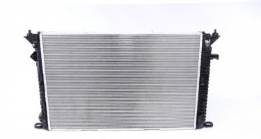 Радиатор охлаждения двигателя 53719 NRF фото 3
