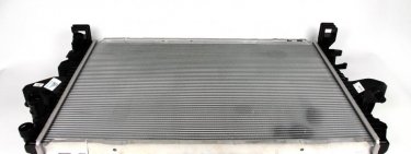 Купить 53796 NRF Радиатор охлаждения двигателя Multivan (1.9, 2.0, 3.2)