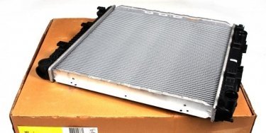 Купить 53895 NRF Радиатор охлаждения двигателя Mercedes