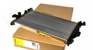 Купить 54753A NRF Радиатор охлаждения двигателя Комбо (1.3 CDTI 16V, 1.7 CDTI 16V)