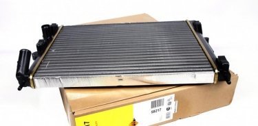 Купить 58217 NRF Радиатор охлаждения двигателя Логан 1 (1.5 dCi, 1.6)