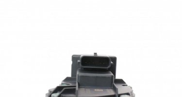 Клапан випускний ЕГР Trafic III (прямокутний з к) 147105543R Renault фото 2