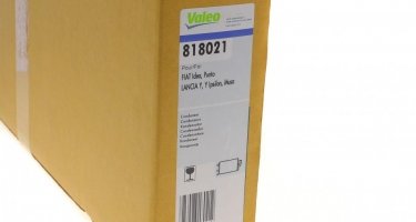Радиатор кондиционера 818021 Valeo фото 2